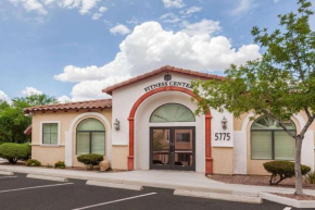 Wyndham Green Valley Canoa Ranch Resort